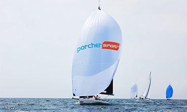 Team from Porcher Industries competes in the Sachem’s Head Coastal Classic, experiencing the benefits of their EasySail® fabric for spinnakers.